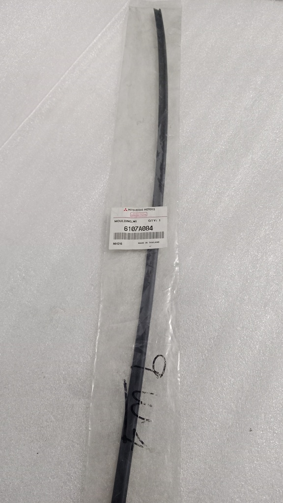[6107A084] - MITSUBISHI | MOLDURA LATERAL PANORAMICO