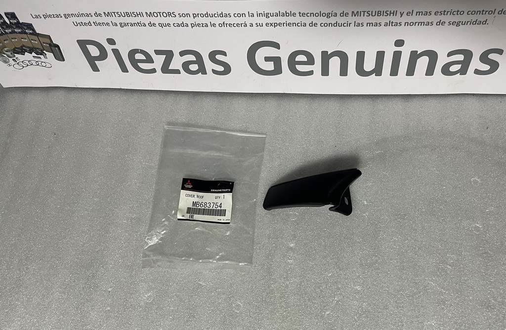 [MB683753] - MITSUBISHI | TAPA TRASERA MOLDURA IZQUIERDA TECHO DAKAR