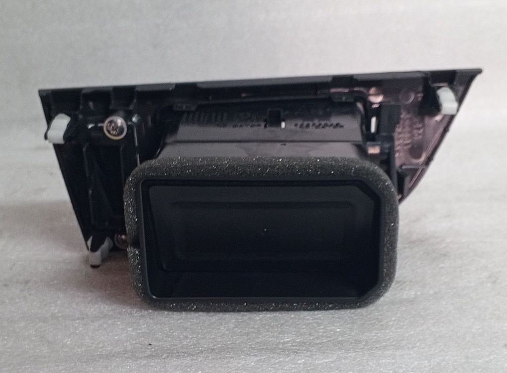[8030A035XA] - MITSUBISHI | REJILLA AIRE.DERECHA.PANEL.INSTRUMENTOS NEW MONTERO. 