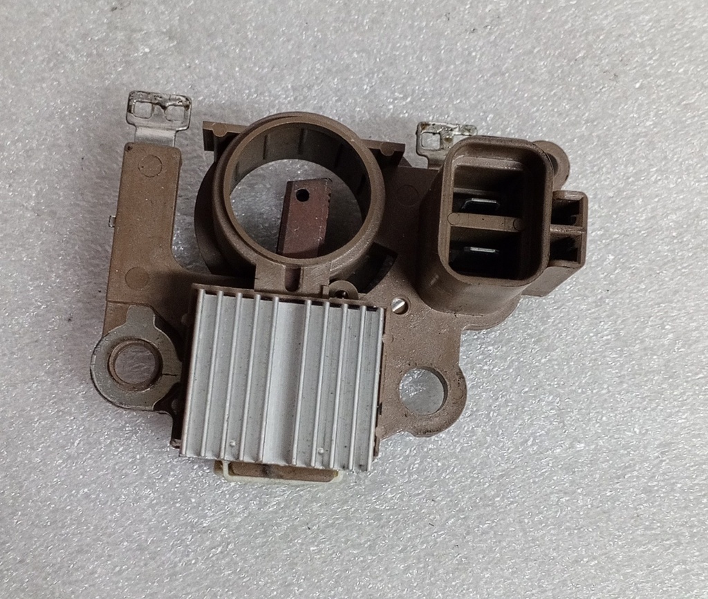 [ IM832 ] - F.D - REGULADOR ALTERNADOR