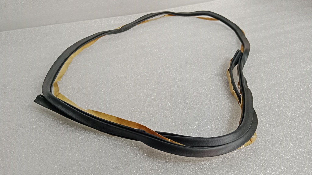 [5805A153] - MITSUBISHI | TOPE SUPERIOR VIDRIO TRAS.