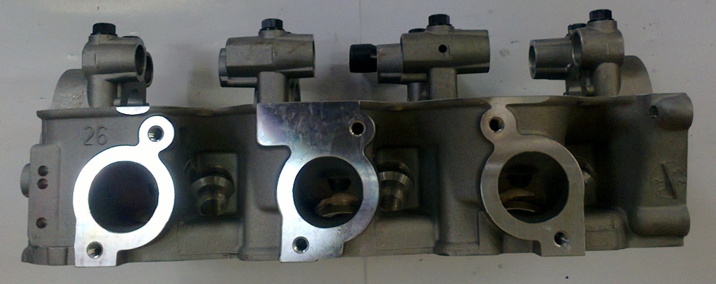 [MD364215] - [MD157076] - AHS-TAIWAN | CULATA MOTOR MITSUBISHI MONTERO V6-3000 / 12 VALVULAS (VIENE SIN VALVULAS)