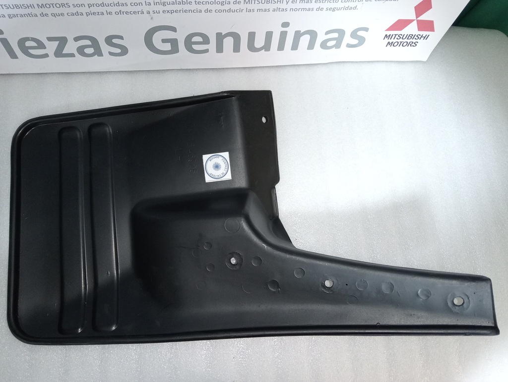 [MB646925] - TAIWAN | SALPICADERA DELANTERA IZQUIERDA MONTERO HARD TOP
