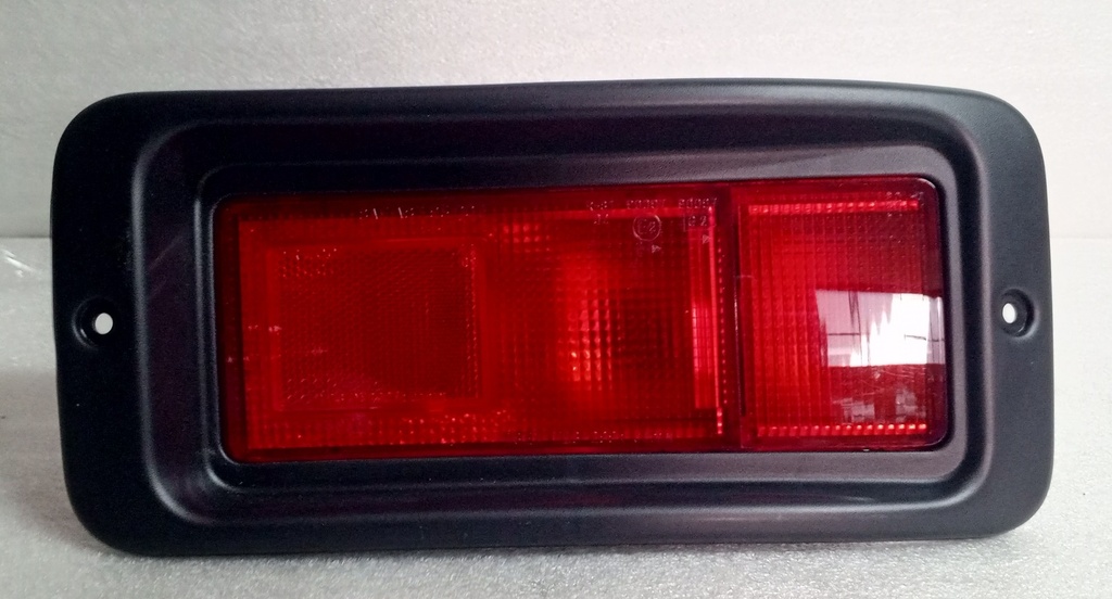 [MR325392] - MITSUBISHI | LAMPARA TRAS.DER.BOMPER NATIVA 