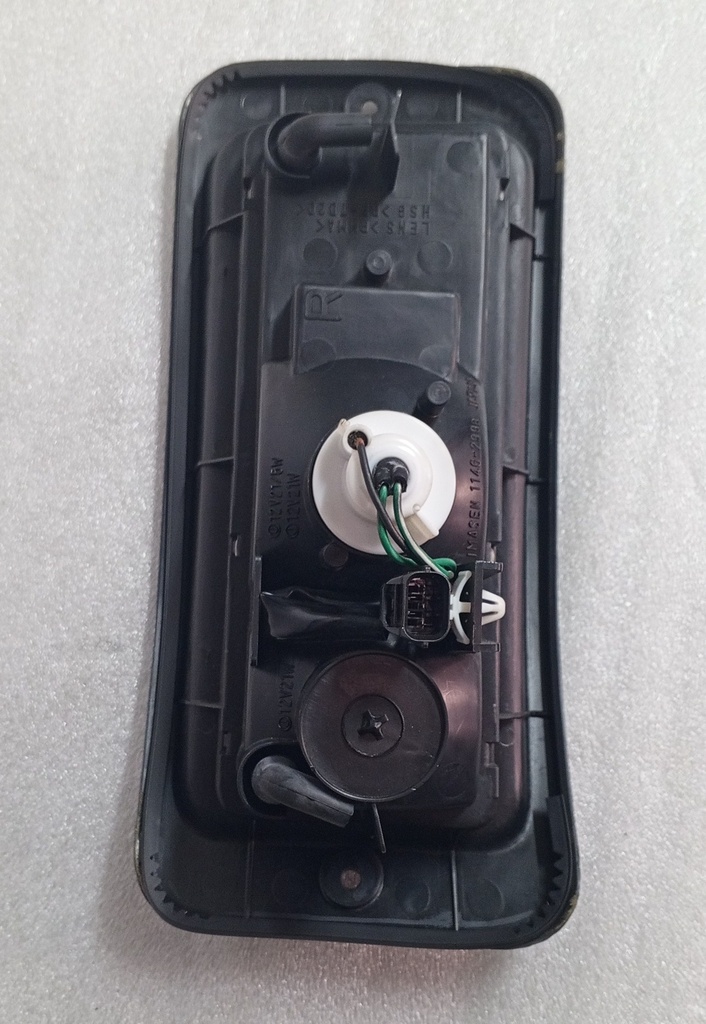 [MR325392] - MITSUBISHI | LAMPARA TRAS.DER.BOMPER NATIVA 