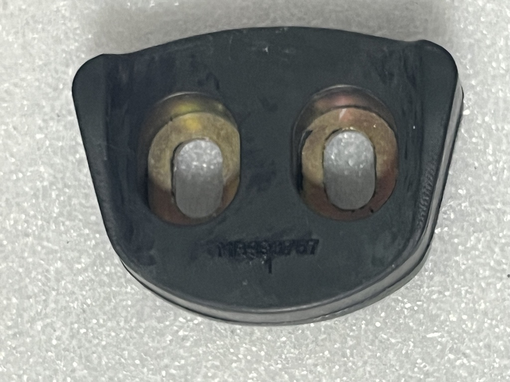[MB893757] - TAIWAN | TOPE CAUCHO COMPTA TRAS V43W