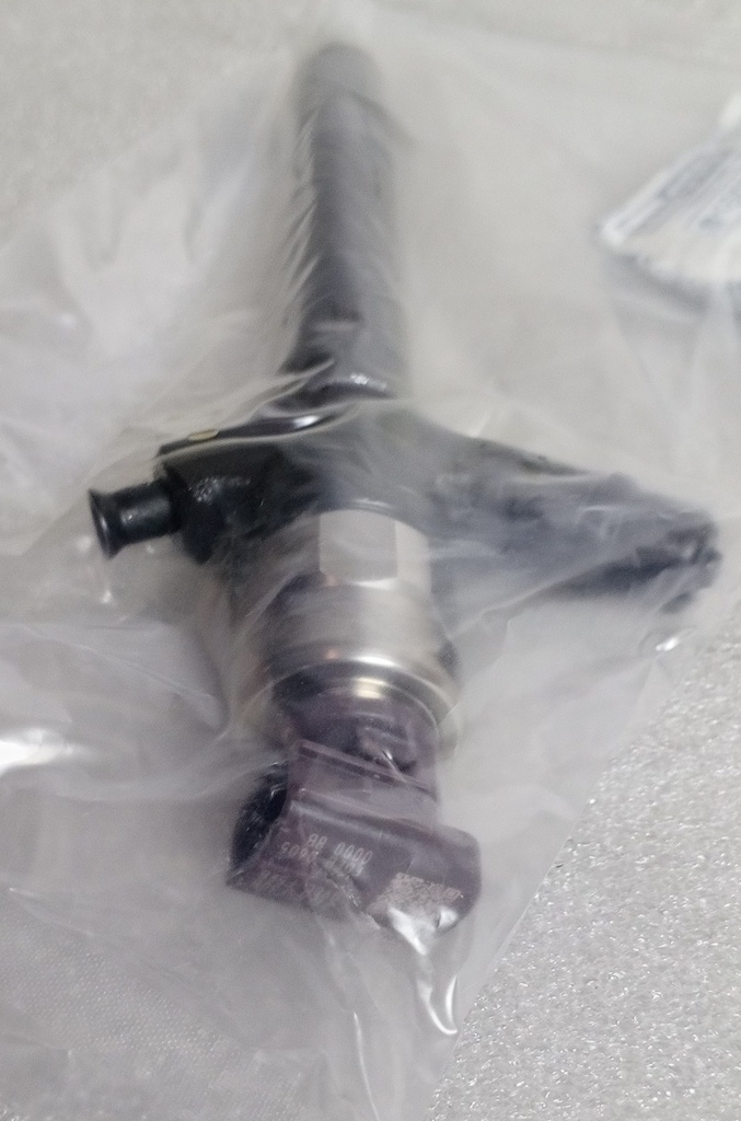 [1465A257] - DENSO | INYECTOR COMBUSTIBLE MITSUBISHI SPORTERO DIESEL KB4T 2017