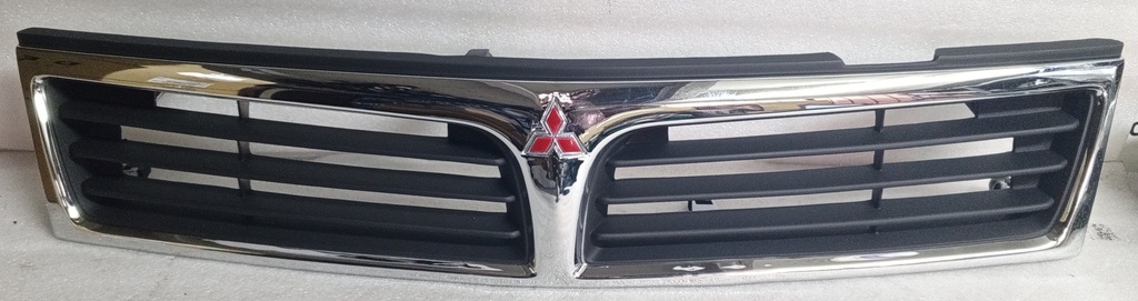 [MR300812] - TAIWAN | PERSIANA CROMADA RADIADOR LANCER / 96 (4 CARRILES) (CAPOT PLANO)