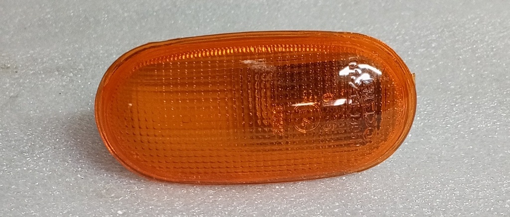 [214-1405N] - DEPO-TAIWAN | LAMPARA DIRECCIONAL LATERAL GUARDAFANGO MITSUBISHI LANCER (AMARILLA - OVALADA)