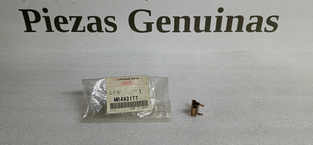 [[0] - [0]] [MR493177] - MITSUBISHI | CLIP AJUSTE.PASTILLAS FRENOS TRASEROS. V65 / V75 