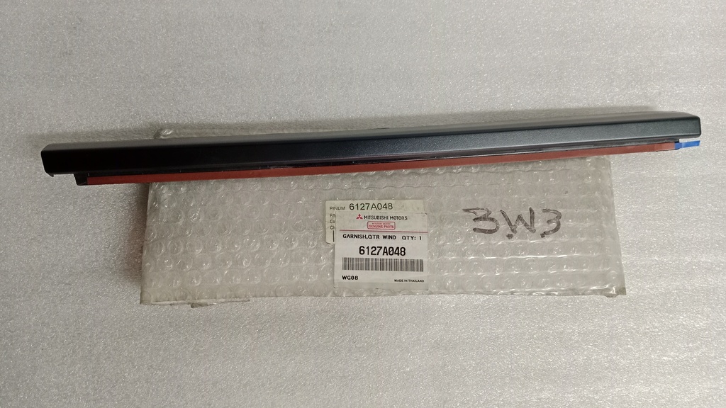 [6127A048] - MITSUBISHI | MOLDURA VIDRIO CUARTO TRAS.DER.