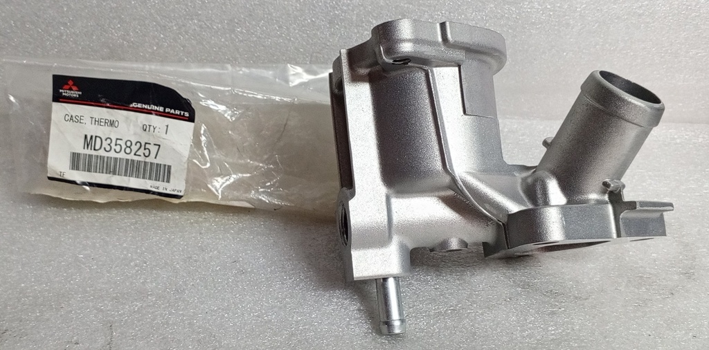 [MD358257] - MITSUBISHI | CAJA TERMOSTATO MITSUBISHI LANCER / 2001