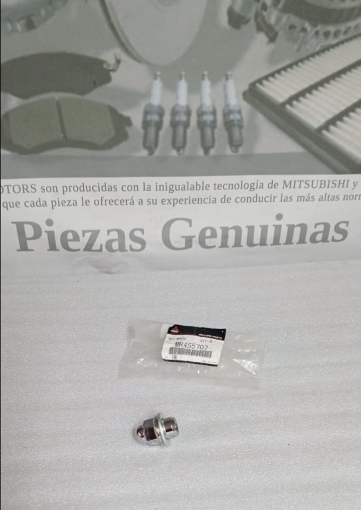 [MR455707] - MITSUBISHI | TUERCA RUEDA MONTERO V6 3000 (LUJO)