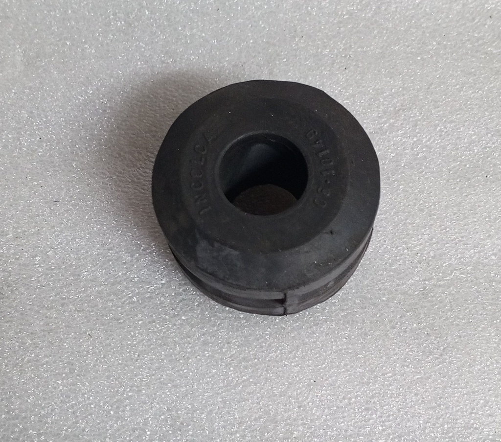 [8-94433-672] - INCOLCA  | BUJE BARRA TENSORA CHEVROLET LUV 2300 4X2 (DELANTERA)