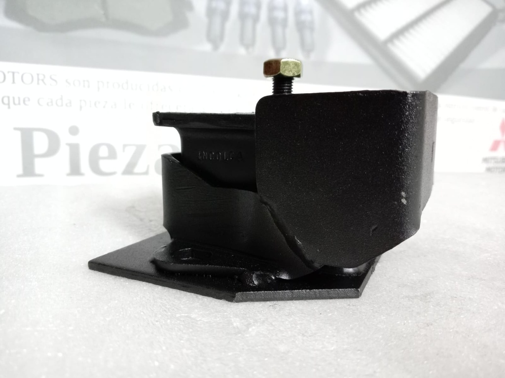 [MB436832] - SOPORTE MOTOR L300/94 (IZQ)