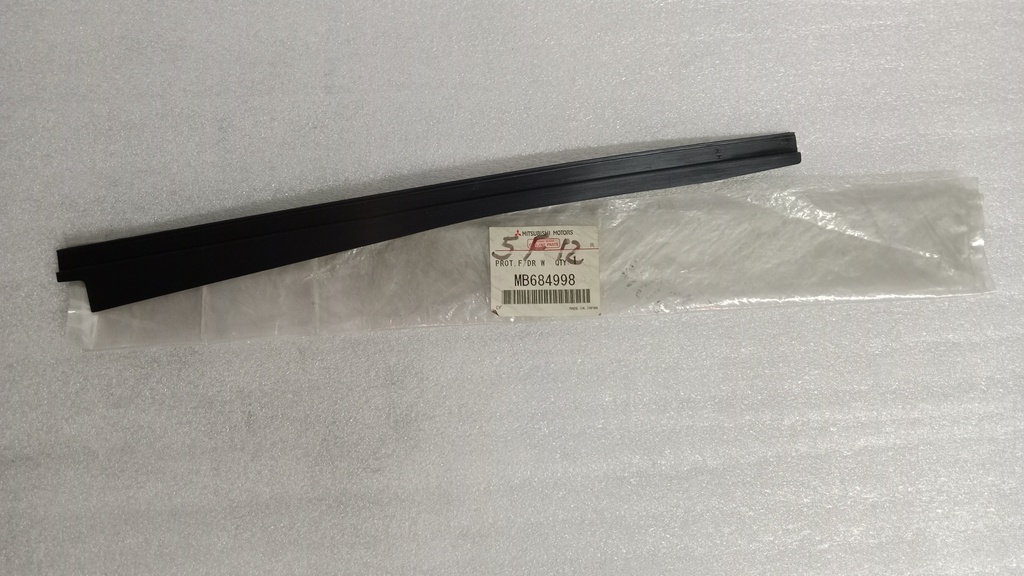 [MB684998] - MITSUBISHI | PROTECOR PUERTA