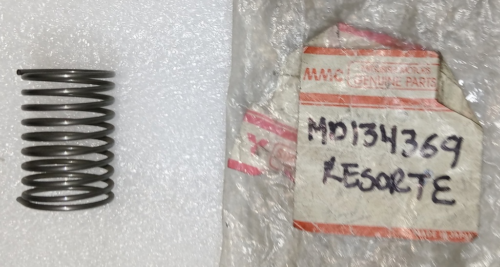 [MD134369] - MITSUBISHI | RESORTE EJE BALANCIN MONTERO