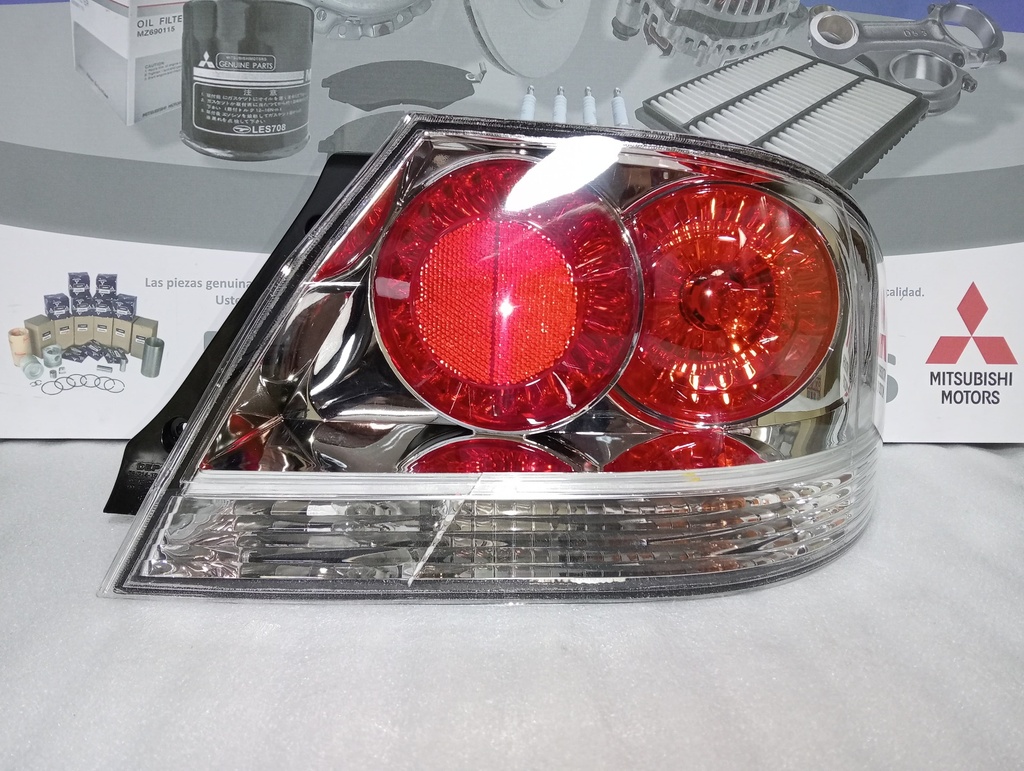 [214-1983RAC] - DEPO - TAIWAN | STOP TRASERO DERECHO MITSUBISHI LANCER RALLY ART 2007/