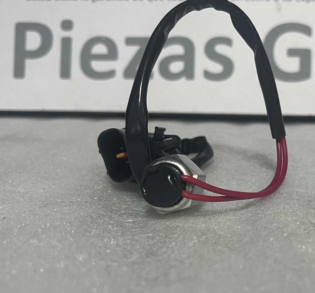 [MB811555] - TOMITA | SWITCH PALANCA CAJA