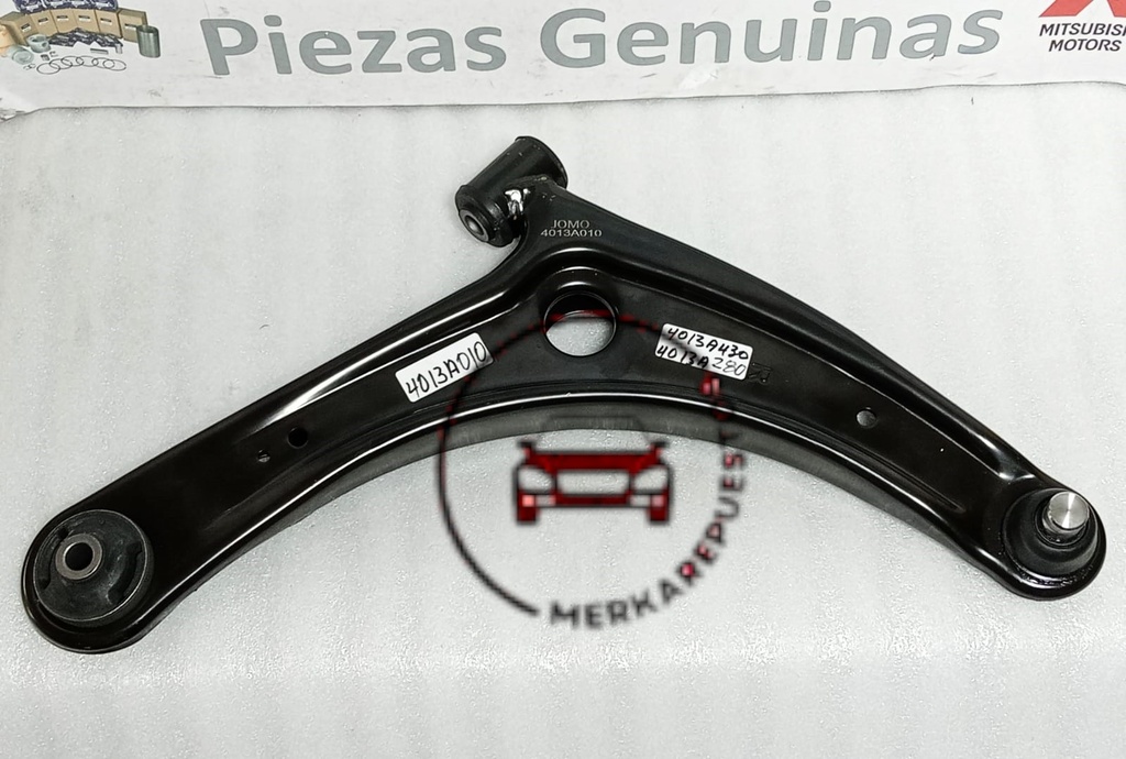 [4013A010] - TIJERA INFERIOR SUSPENSIÓN DELANTERA DERECHA MITSUBISHI LANCER 2008/ OUTLANDER