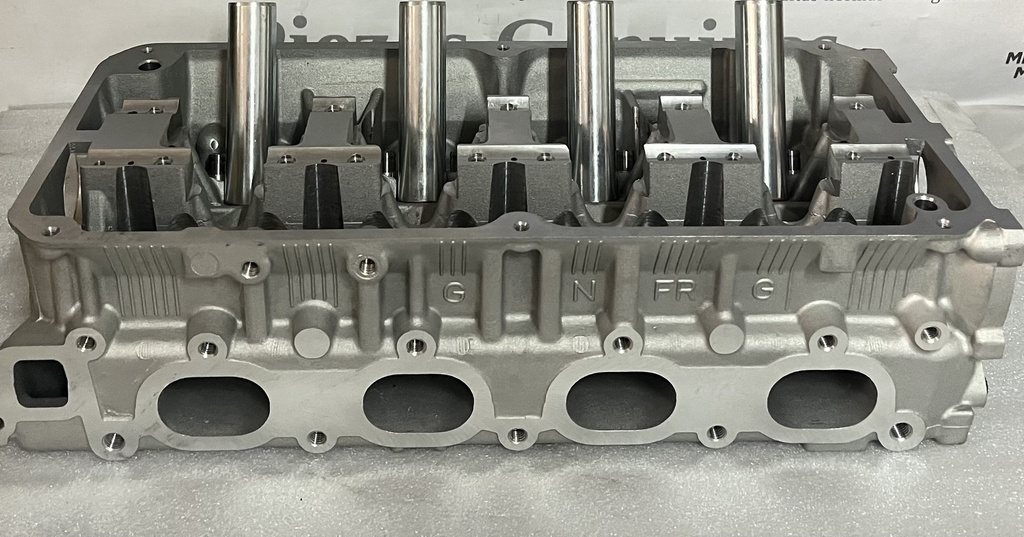 [MD305479] JILIN - CULATA MOTOR MITSUBISHI L-300 4G63 / MONTERO V11 2.2 4G64 / 16V. /98 (SIN VALVULAS)