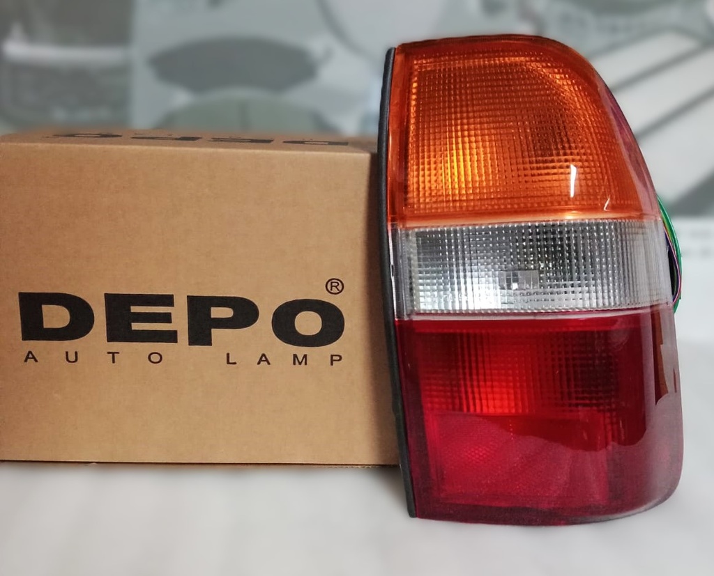 [MR192088] - STOP TRASERO DERECHO MITSUBISHI L-200 ADVANCER 98 