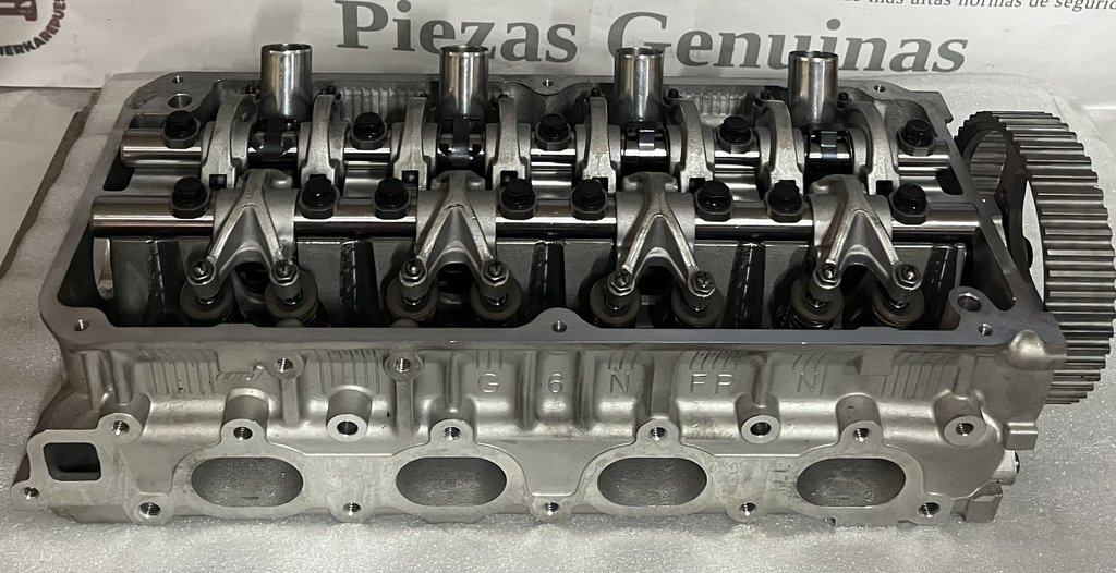 MD305479 CULATA MOTOR 4G64 /16 VALV. MITSUBISHI L-300 / MONTERO V11W / ADVANCER  (COMPLETA CON VALVULAS)                                                     