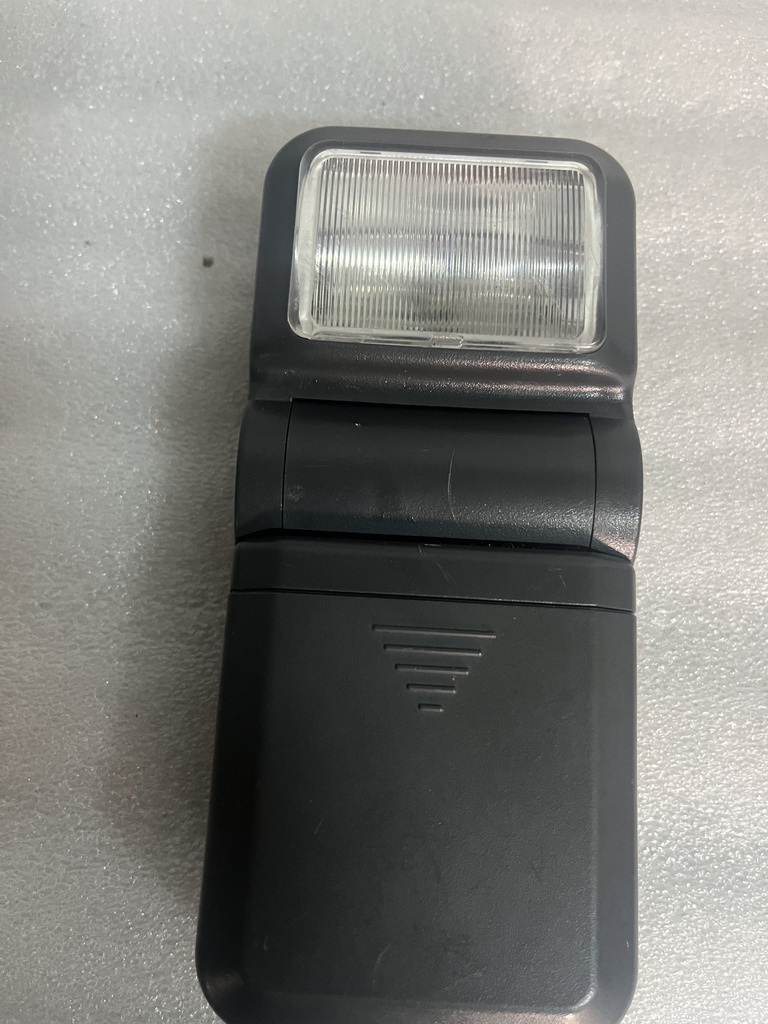 [MB777742] MITSUBISHI - LAMPARA AUXILIAR TRASERA MITSUBISHI MONTERO V43 (REMANUFACTURADA)