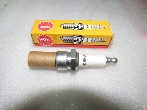 [[MS851187 / MS851182] - [W16EP-U     W16EX-U]] [BP5ES] - BUJIA MOTOR montero / lancer / sprint/ swift / luv / mazda 323 (BRASIL)