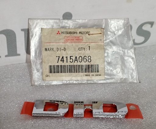 [[0] - [0]] [7415A068] - MITSUBISHI | EMBLEMA DIESEL