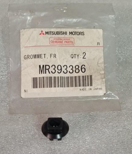 [[0] - [0]] [MR393386] - MITSUBISHI | GUIA TORNILLO BOMPER/DEL 6MM