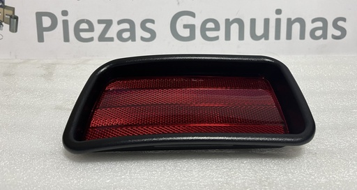 [17-5205] [MR439716] - TYC-TAIWAN | REFLECTOR LAMPARA TRASERA DER.