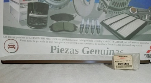 [[0] - [0]] [MB696488] - MITSUBISHI | MOLDURA PARABRISAS MITSUBISHI MONTERO CROMADO(DERECHO)