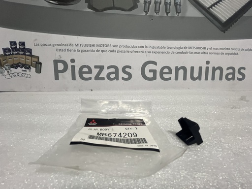 [MB674209] [MB674209] CLIP PLASTICO EXTERIOR